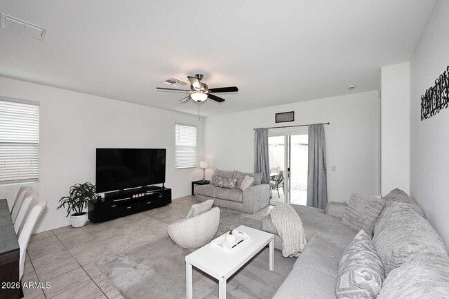 Photo - 40020 W Sunland Dr