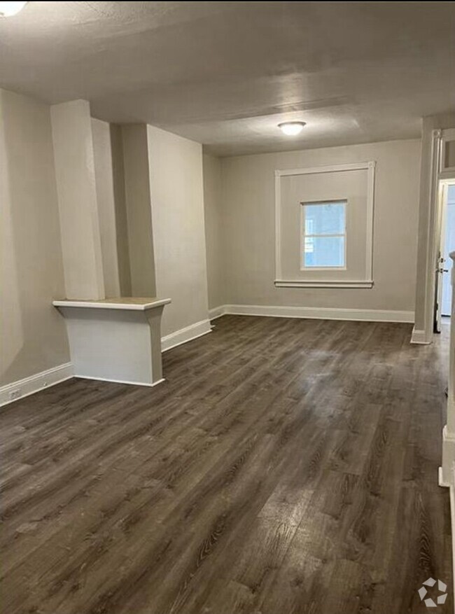 Building Photo - 5117 Ludlow St Rental