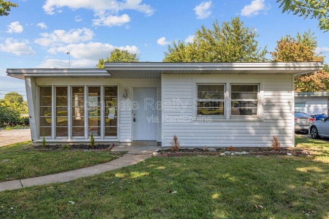 Photo - 1395 St Jean St