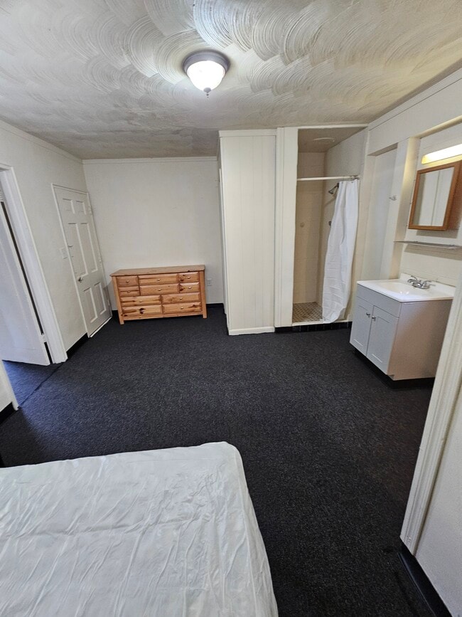 Photo - Boxwood Apartments Unit 9