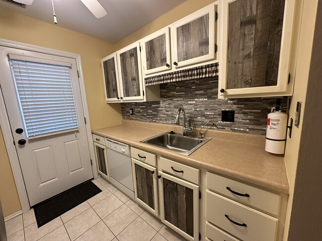 Photo - 1201 N Main St Unit 25 Fox Run