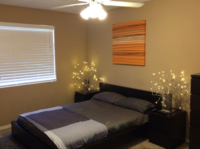 Photo - 1090 Margaret Dr