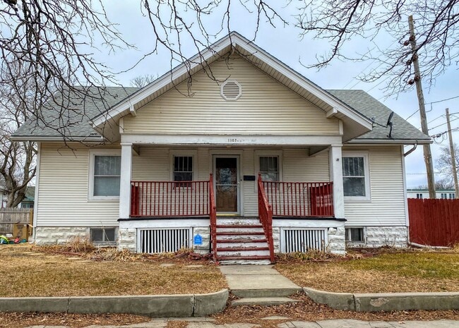 2 bed, 2 bath home - 2 bed, 2 bath home