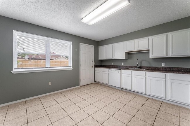 Photo - 2508 W Olrich St