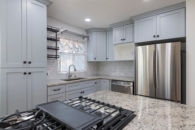 Photo - 4607 S 475 W