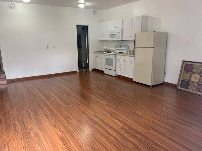 Photo - 224 Farewell Ave Unit #2