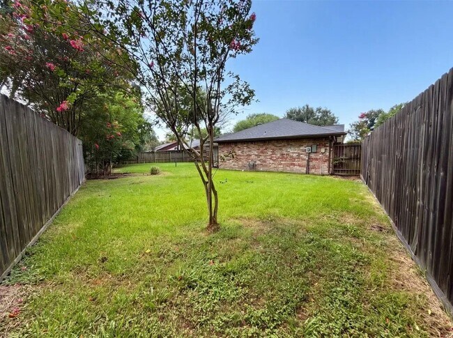 Photo - 17331 Rolling Creek Dr