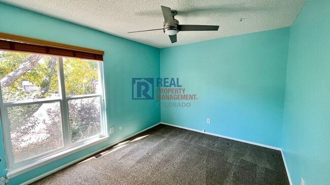 Photo - 10617 W Lehigh Pl