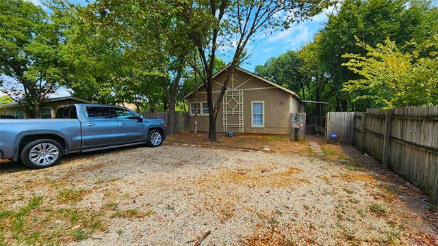 Photo - 1309 Bridges St