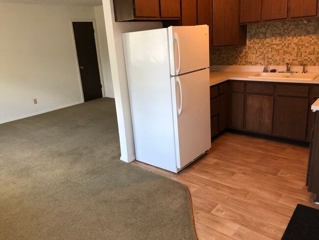 Photo - 1604 Bryan St Unit #B