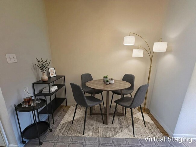 Photo - 1100 Lansberry Ct Unit # B