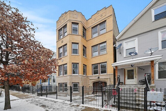 Photo - 3564 W Lyndale St Casa
