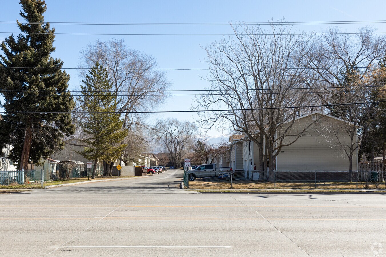 Photo - 558 N Redwood Rd