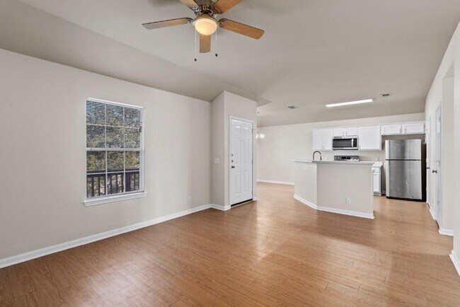 Photo - 3301 El Salido Pkwy