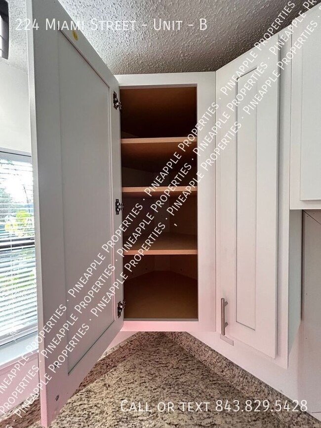 Photo - 224 Miami St Unidad B