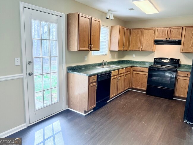 Photo - 301 Stony Brook Cir