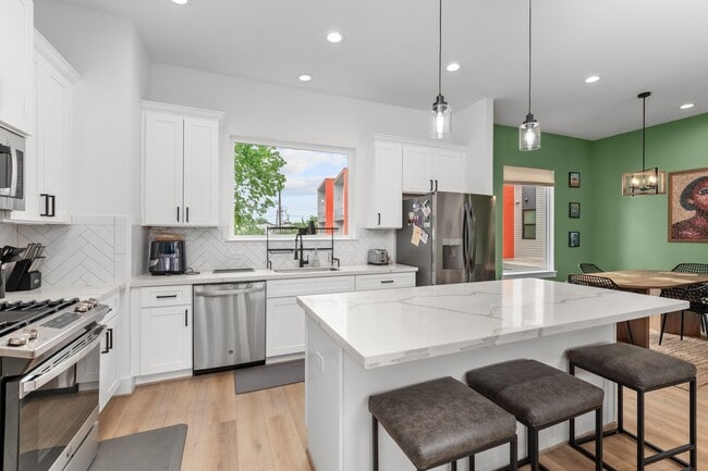 Photo - 3030 Live Oak St