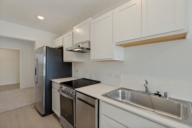Photo - 1037 Bishop Creek Dr