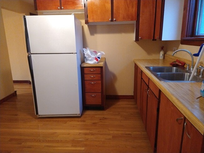 Photo - 4633 Sandy Lake Rd
