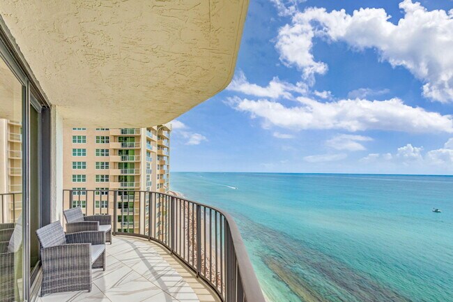 Building Photo - 5420 N Ocean Dr Unit 1401