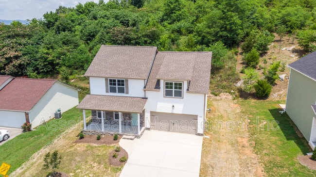 Photo - 628 Drakewood Rd