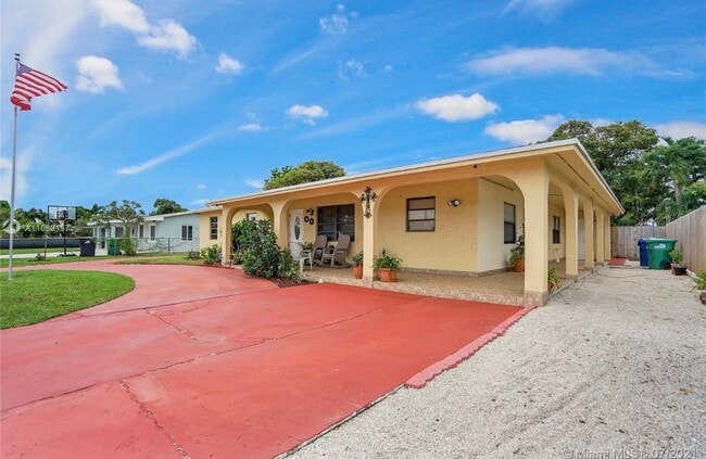 Photo - 19710 NW 51st Ave Unidad Main House