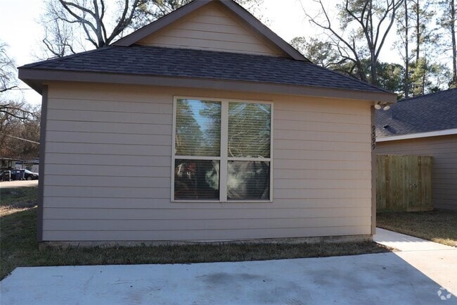 Building Photo - 9599 Darkwood St Rental