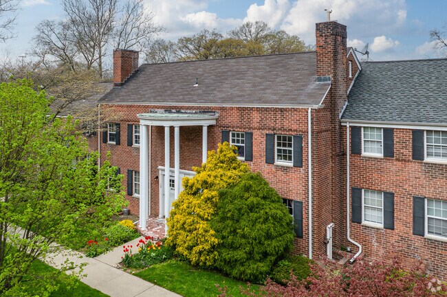 Photo - Brighton Court