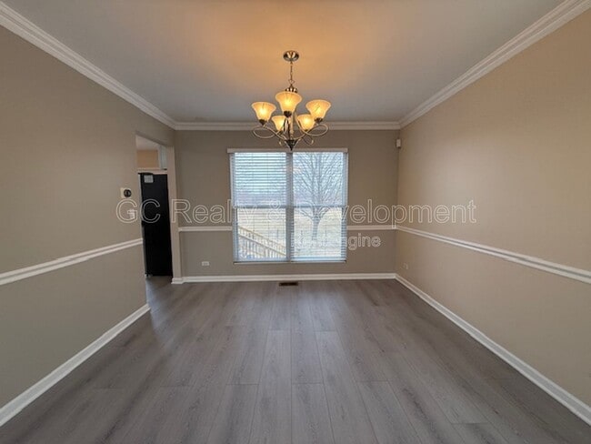 Photo - 468 Columbine Ln