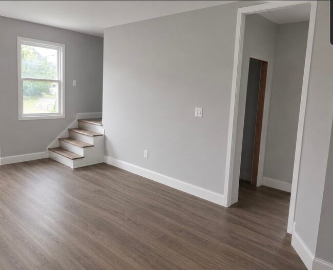 Photo - 4808 Lingonberry St