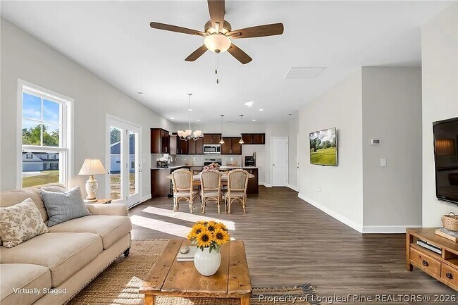Photo - 64 Onslow Ct