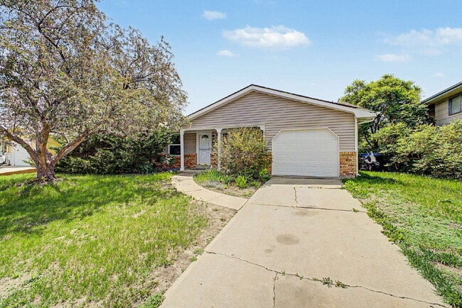Photo - 2519 Danbury Dr