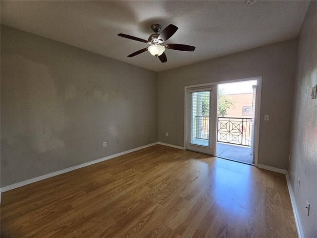 Photo - 1910 E Palm Ave Unidad 11210