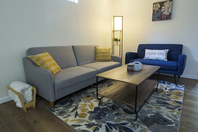 Photo - 6659 Upham Dr Unidad B