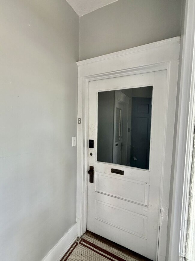 Photo - Charming 2-Bedroom, 2-Bath Home in Ardsley Park Unit 201 E 49th st upper
