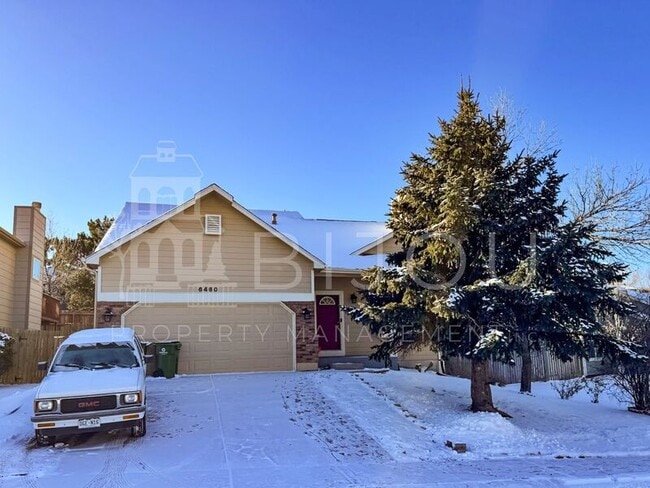 Photo - 6460 Fall River Dr