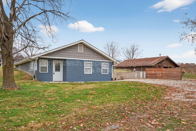 Building Photo - 1566 Sugar Grove Rd