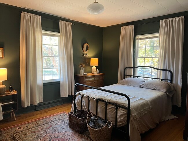 Photo - 321 Cedar St