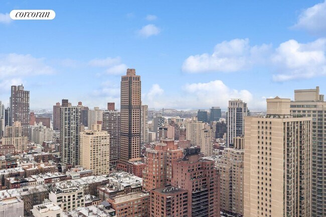 Photo - 301 E 79th St