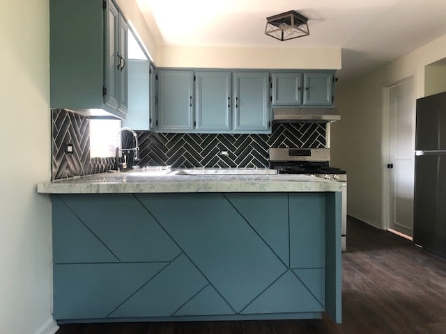 4821 Columbus Dr Unit 2