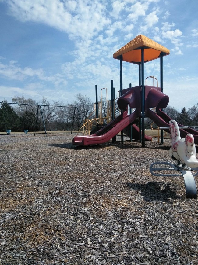 Photo - Ashford Place Apartments, LP