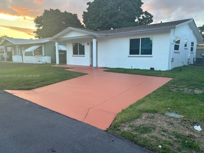 Photo - 4715 NW 44th St