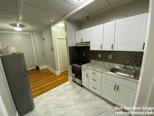 Building Photo - 873 Beacon St Unit 879 - 12 Rental