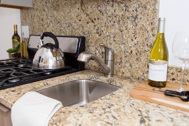 Photo - 16 5th St Unit 8