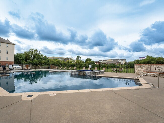 Coryell Courts Apartments
