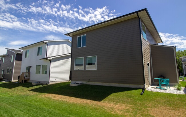 parte trasera de la casa - 17119 Mistflower Ln