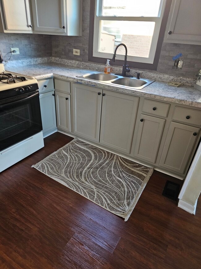409 Madison Ave Unit Joyce skinner