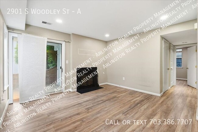 Photo - 2901 S Woodley St