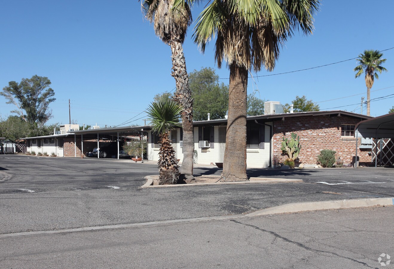 Photo - Estrella Flats Apartments