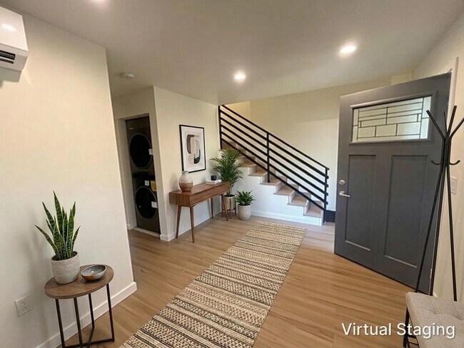 11303 Paso Robles Ave